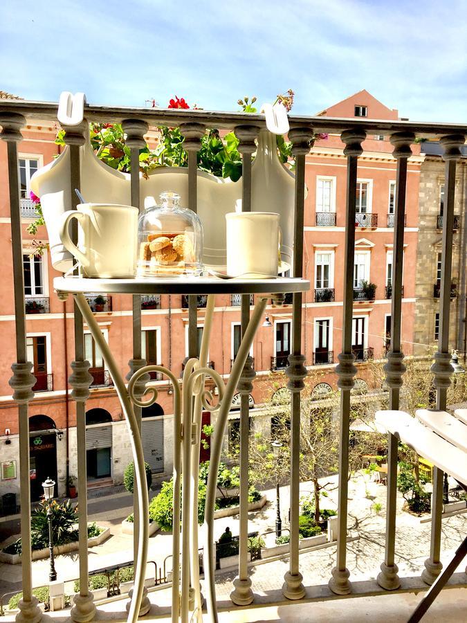カリアリ Antico Corso Charme Bed & Breakfast エクステリア 写真